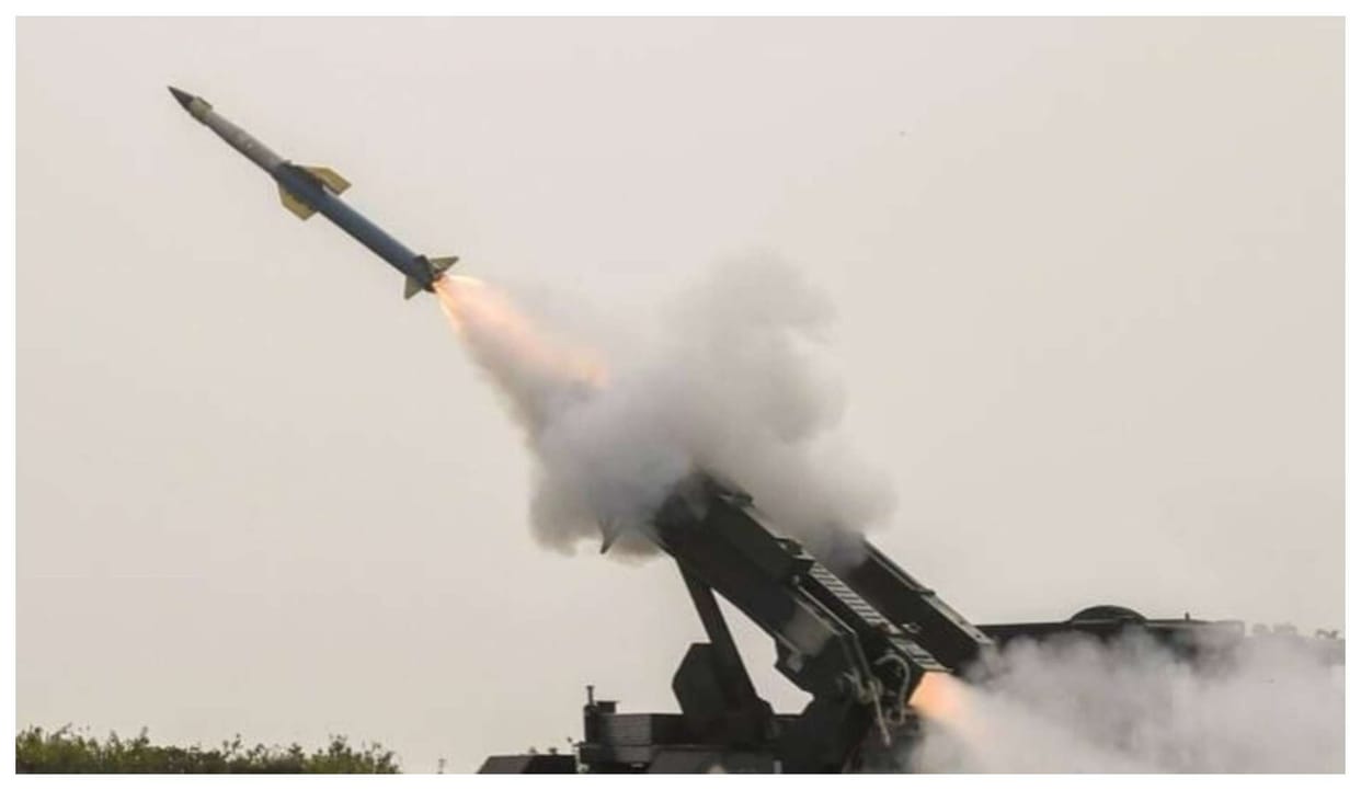 America's befitting reply to Houthis; Rapid air strikes in Yemen, one dead and 15 others injured