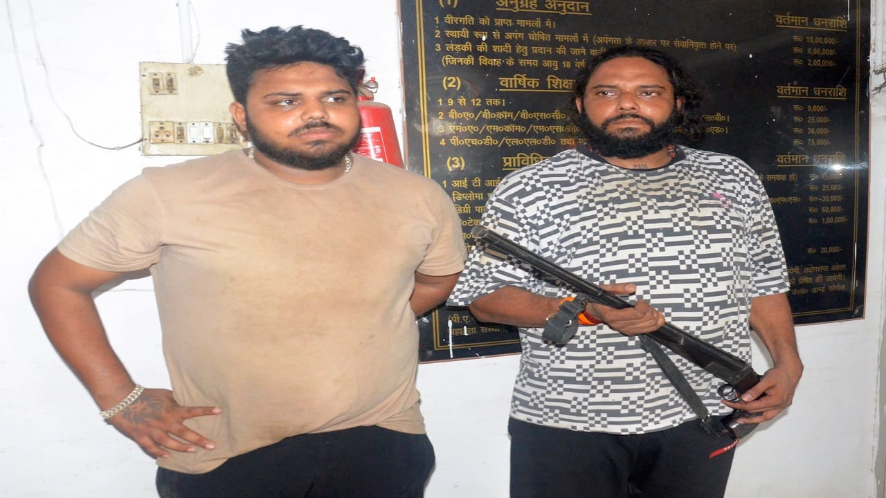 bareilly firing news police arrested an accused in encounter