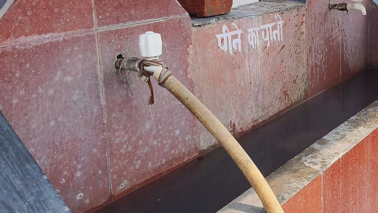 Water supply break at Banaras railway station on platform number one passengers and railway workers troubled