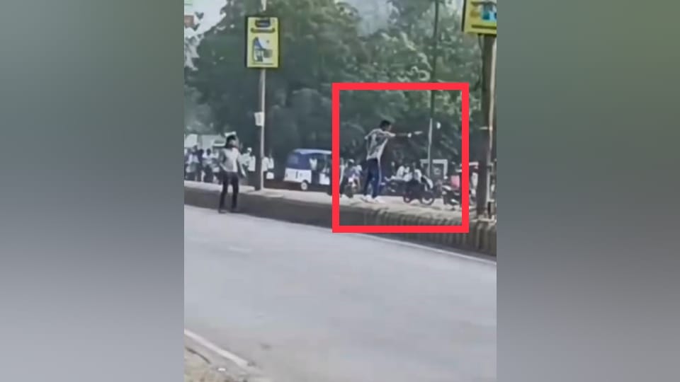 Bareilly Firing Case attackers were staying in hotels the city was shaken by gunfire in the morning