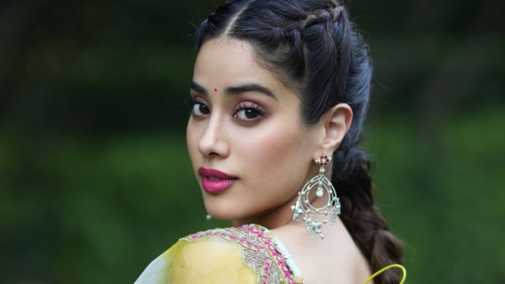 these star kids love life is always the talk of the town janhvi kapoor palak tiwari ananya pandey nysa devgn