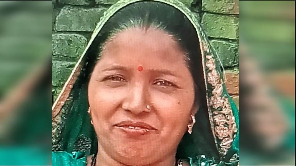 beat his wife and then killed husband became a murderer due to blind love Police engaged in investigation