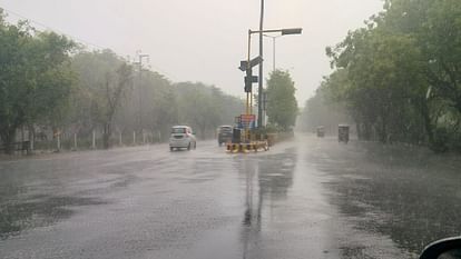 Heavy rain in Delhi NCR made the weather pleasant brought great relief from scorching heat