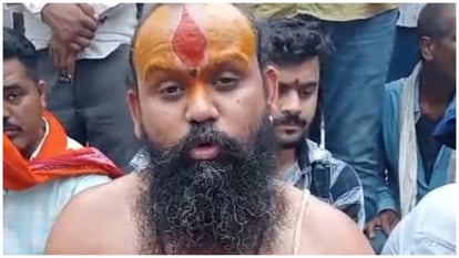 Tikamgarh News: संत से मारपीट के आरोपी पूर्व कांग्रेस विधायक और जिला अध्यक्ष के खिलाफ मामला दर्ज