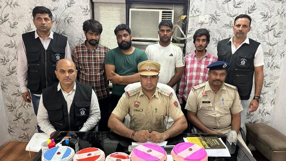 Police arrested four accused with huge quantity of illegal weapons in Gurugram