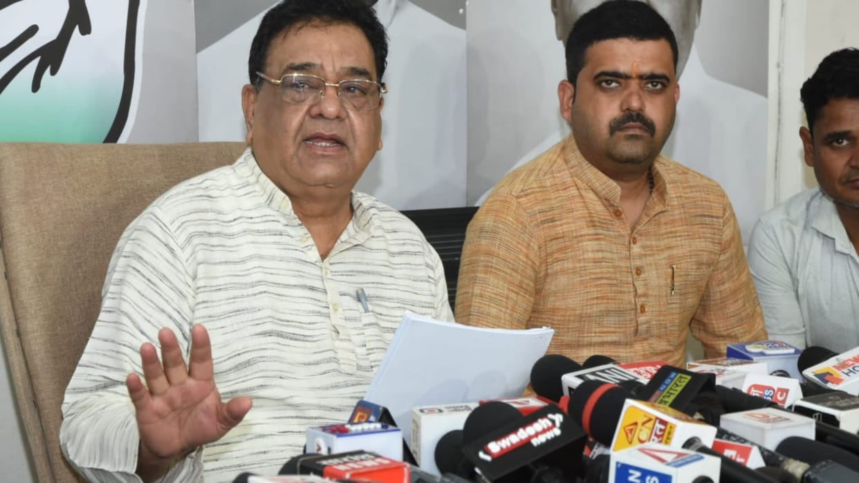 MP News Congress Allegations on Amarwara BJP Candidate Kailash Vijayvargiya Know Full Details