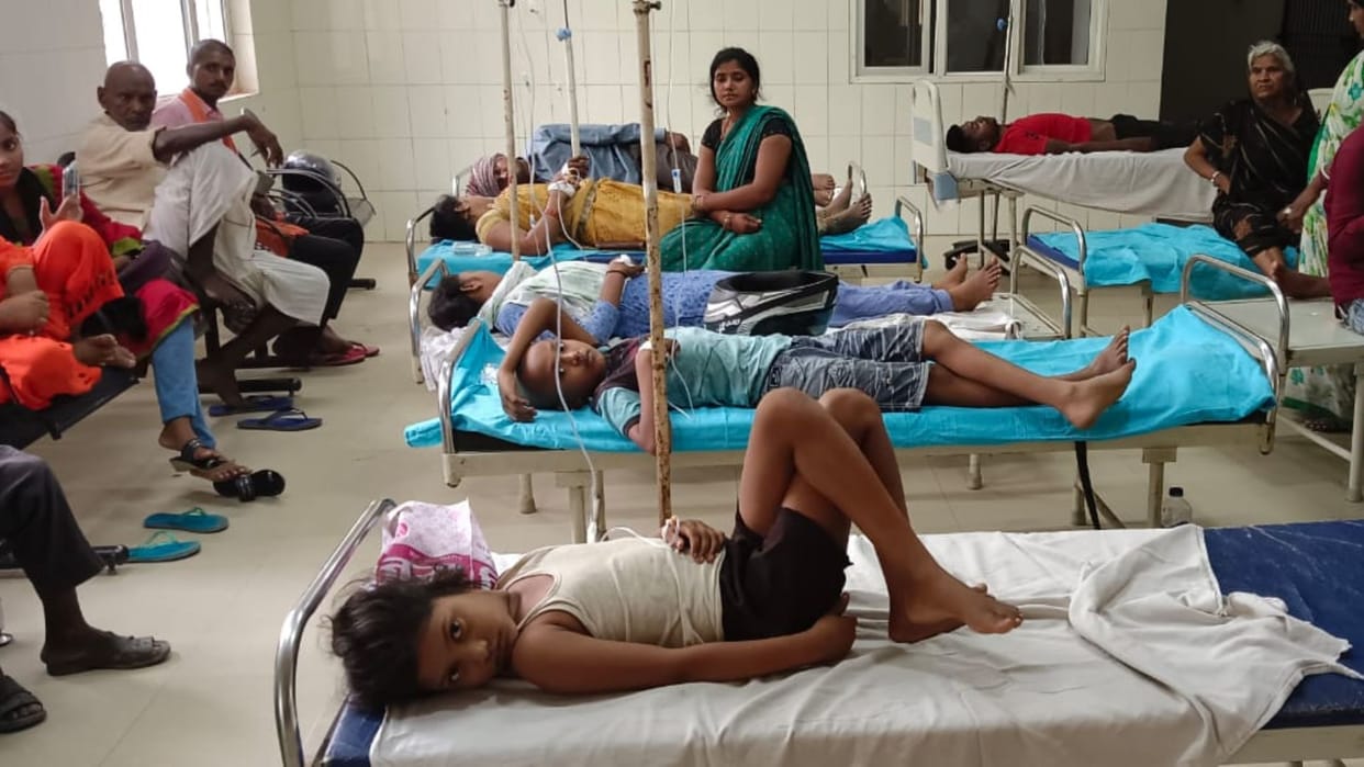 Five people including husband and wife consumed poisonous substance in ghazipur