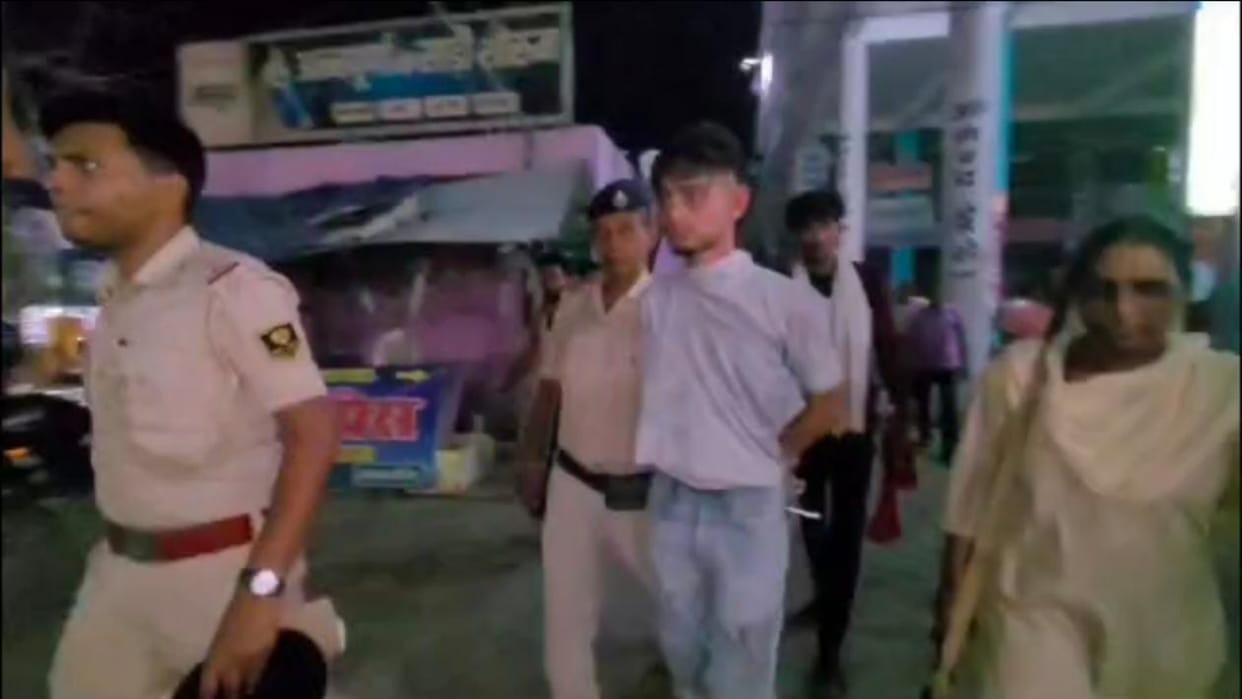 Begusarai News: mob beat up youth on charge of bike theft, tied his hands and legs and attacked him