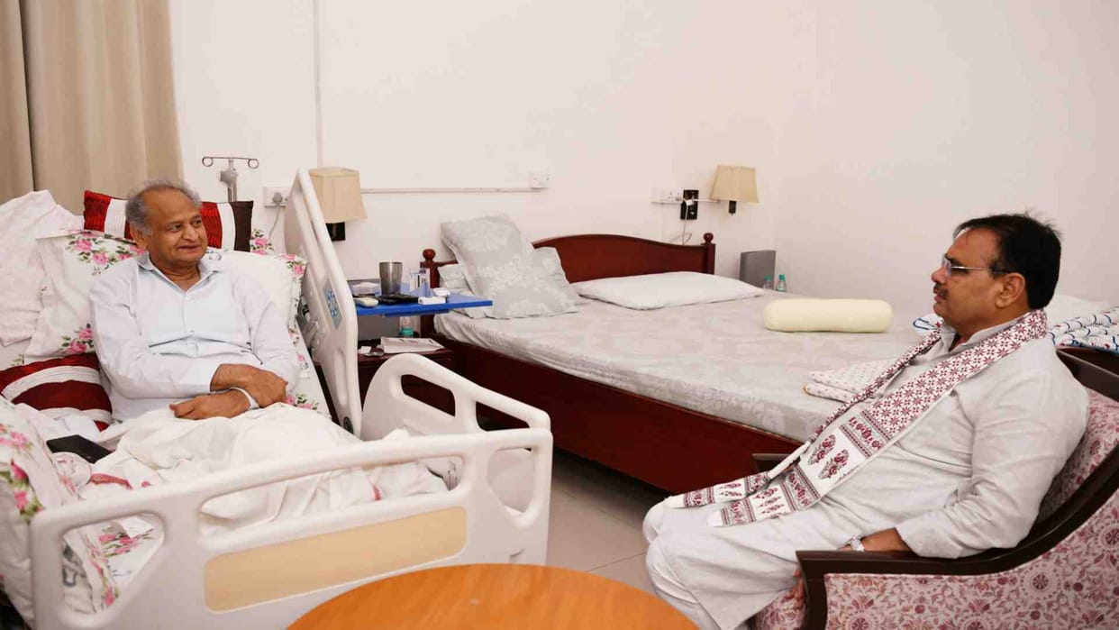 Jaipur News: Chief Minister Bhajanlal arrived to know the health of former CM Gehlot