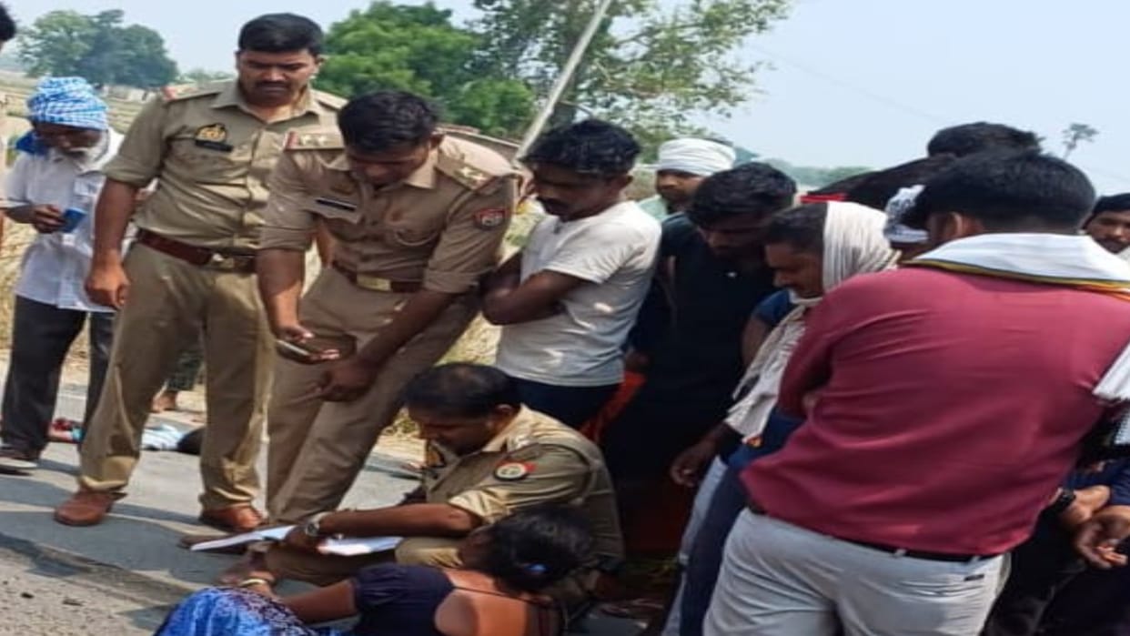 Prayagraj Accident Five people of the same family riding a bike died in a collision with a tanker