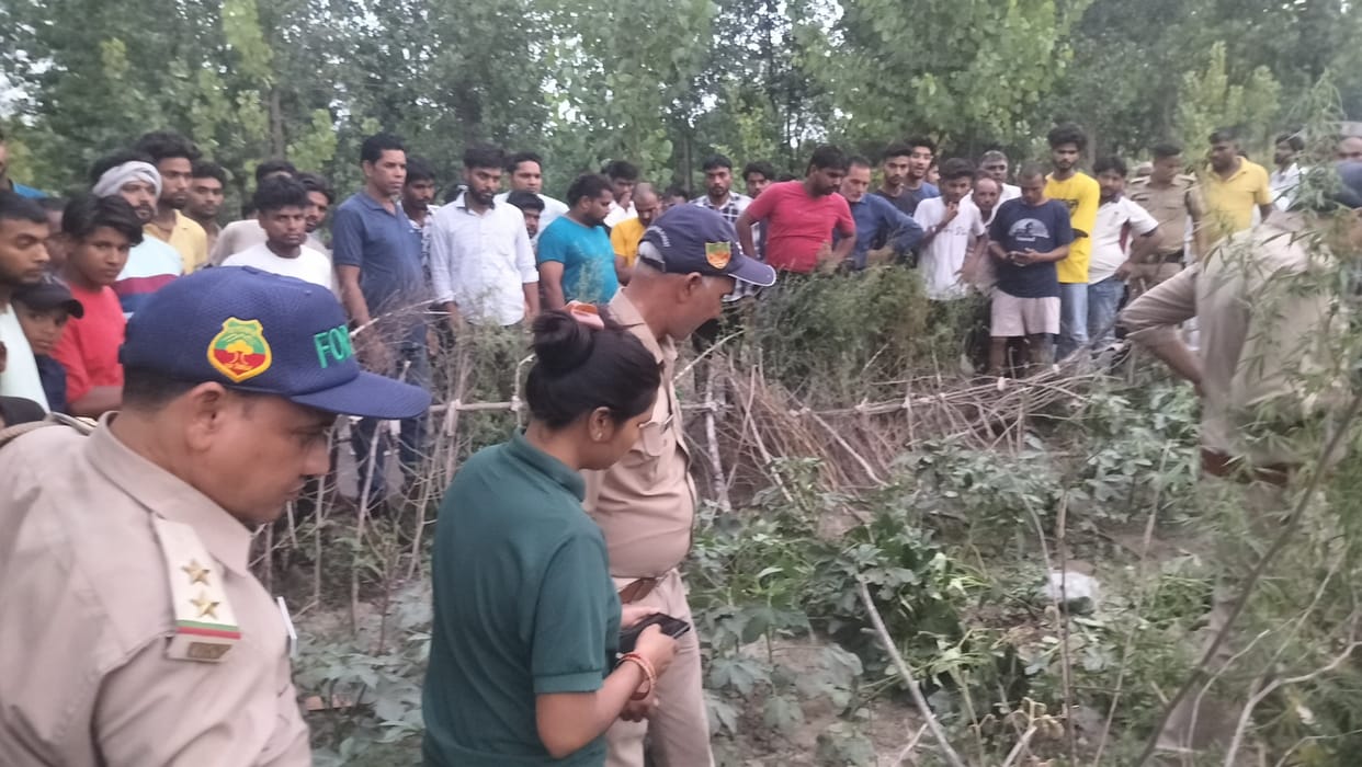 Roorkee News Dead Body of village head wife found in field death suspected in wild animal attack
