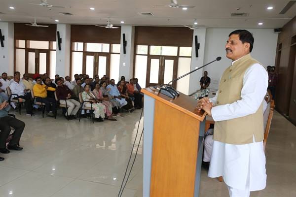 MP News: CM Dr. Yadav said- MP and Chhattisgarh should jointly organize social and cultural programs.