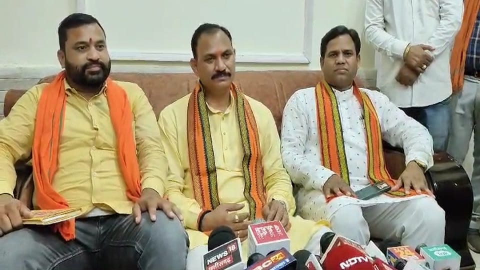 मंत्री श्याम बिहारी जायसवाल