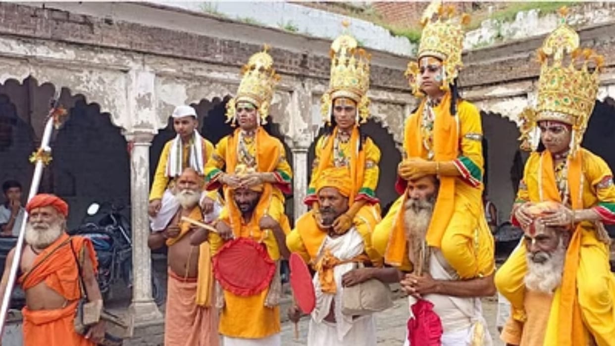 Preparations for organizing Ramlila in Mumbai begin: Mandals will get all facilities Minister held meeting