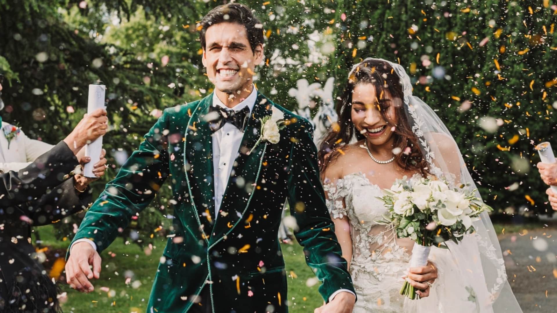 Vijay Mallya son Siddharth Mallya Takes Phera With Jasmine In A Hindu Wedding Photos Viral On social Media