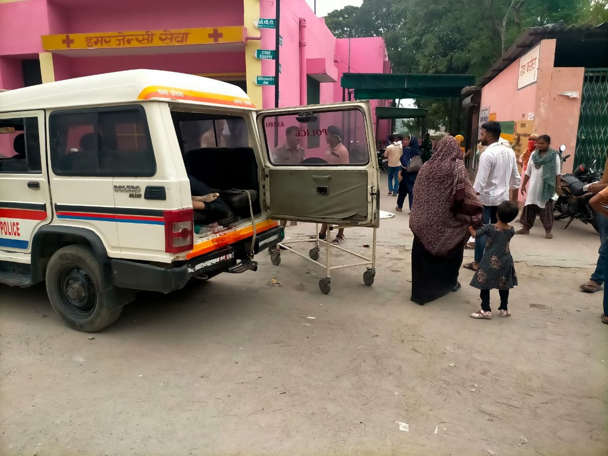 Accident in Shamli: Three died after a bike being hit by a roadways bus