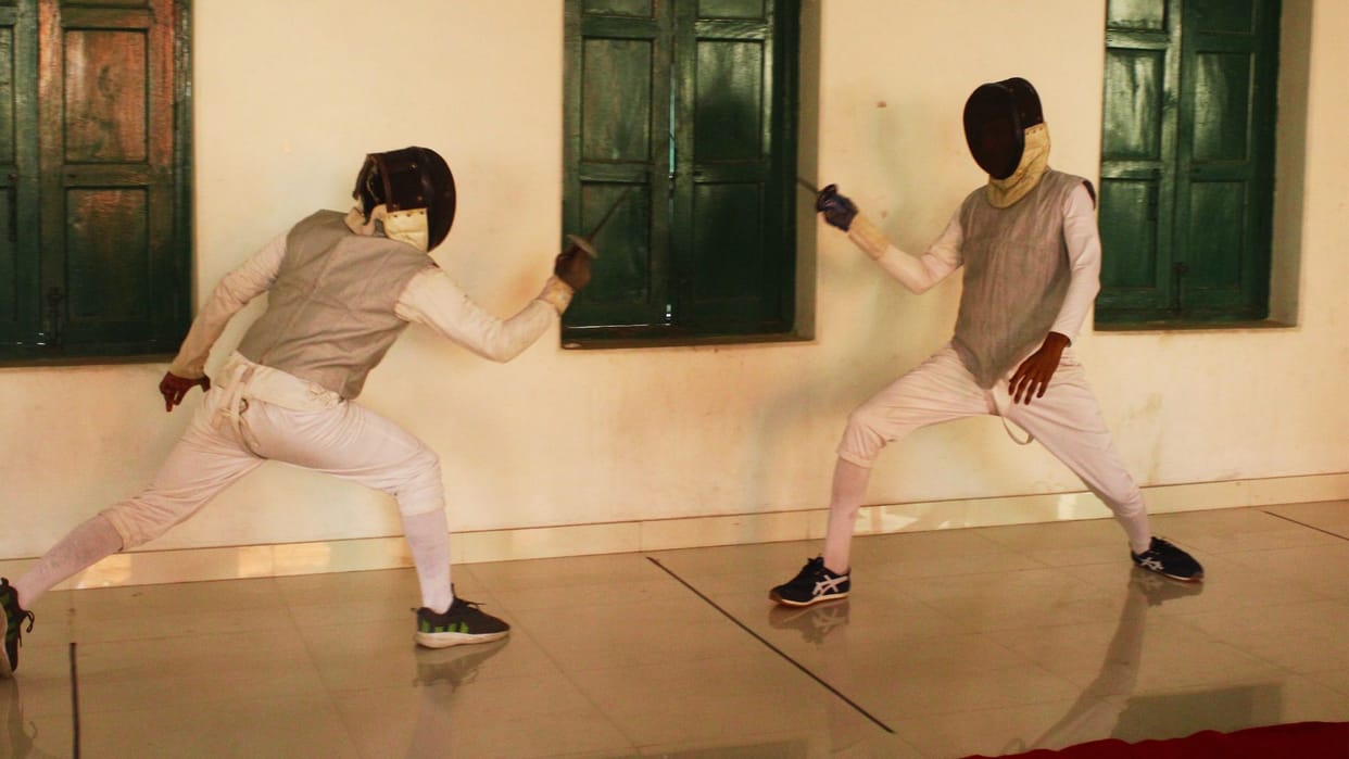 thirty players given fencing training in varanasi Vikas Club won hockey competition