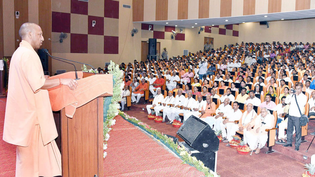 CM Yogi addressed the Black Day seminar on Emergency in Gorakhpur