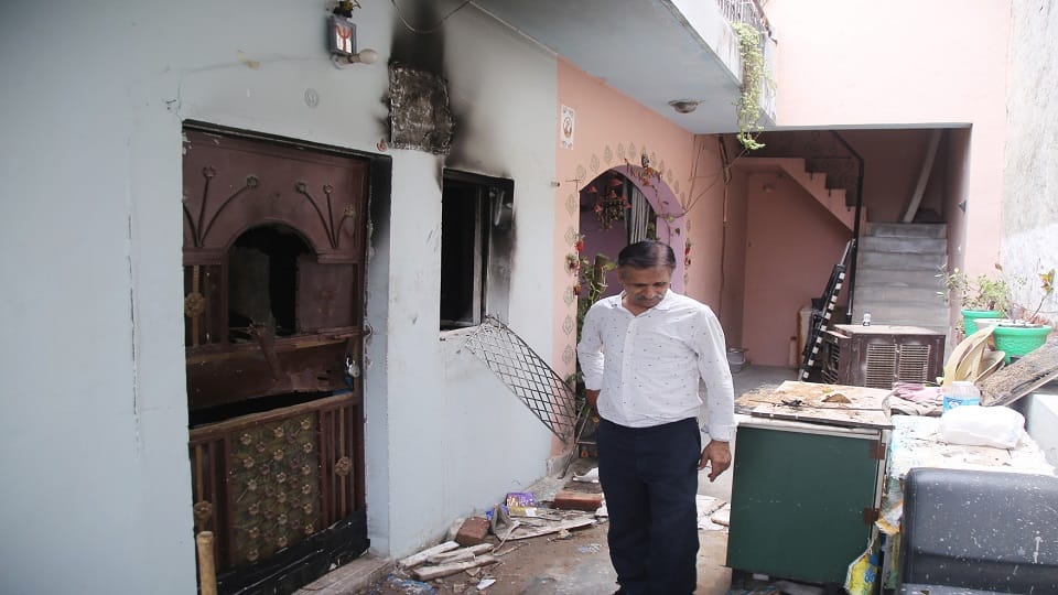 Najafgarh Fire Accident Due to Robin s illness fire turned into a tragic accident