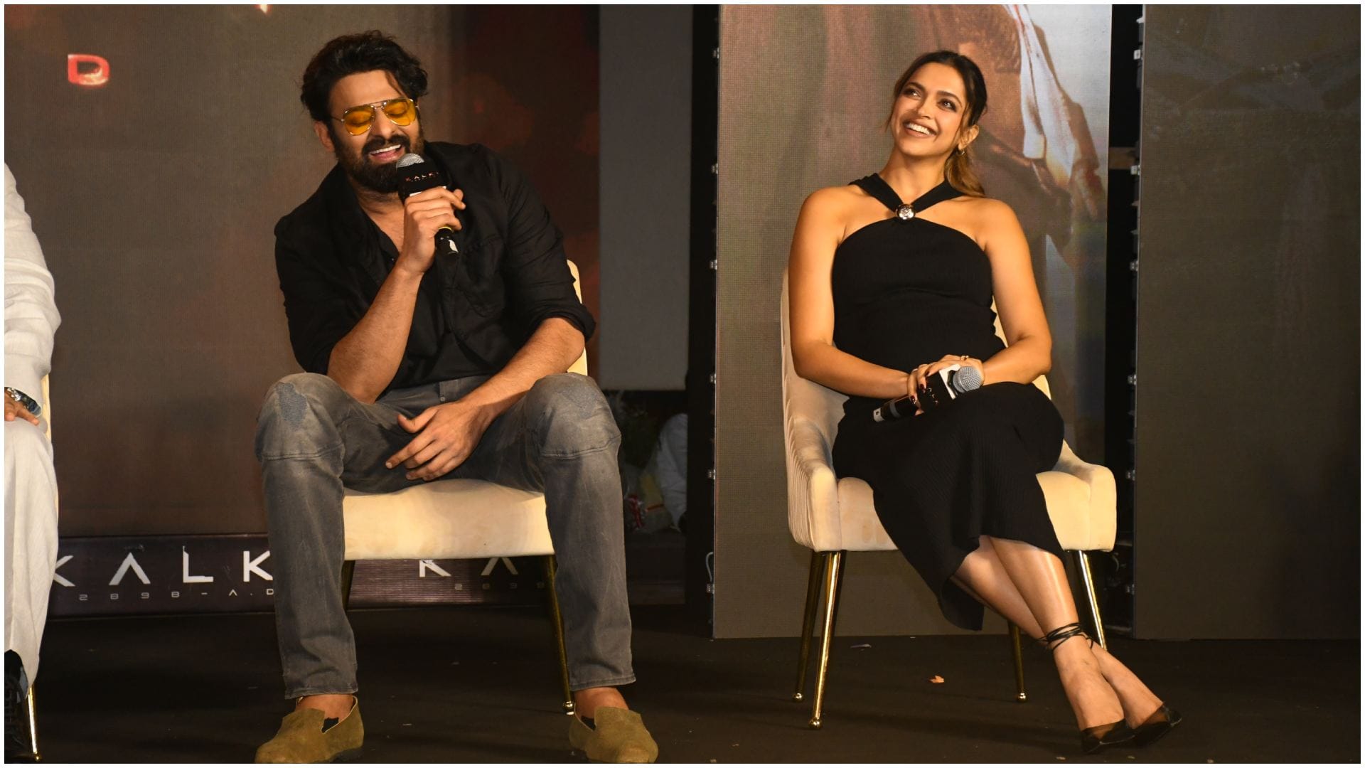 Kalki 2898 AD Advance Booking is roaring in tamil Telugu kannada but not in hindi Prabhas Deepika Amitabh