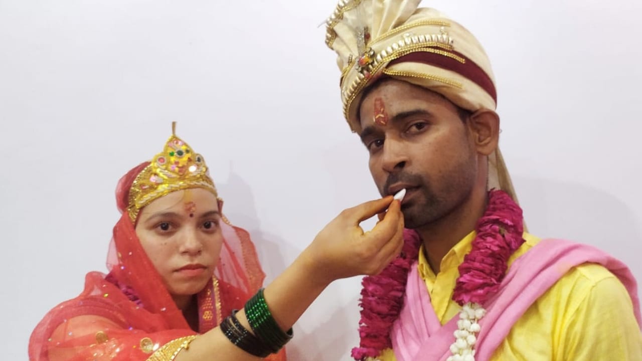 Muslim girl converted to Hinduism and married her lover in Bareilly