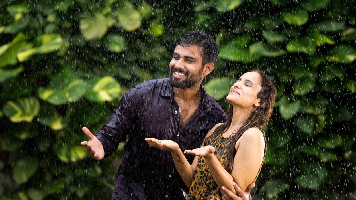 Monsoon Fashion Tips for looks stylish in rainy season