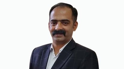 Anirudh Singh: हिमाचल और पंजाब मिलकर हल करेंगे टैक्सी ऑपरेटरों का विवाद, कैबिनेट मंत्री ने दिया आश्वासन Minister Anirudh Singh Said Himachal and Punjab will jointly resolve dispute of taxi operators