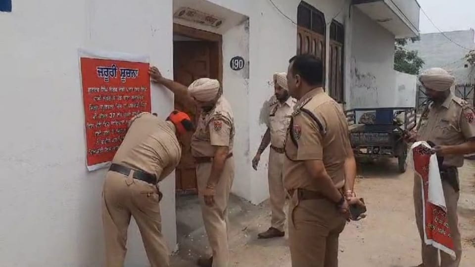 Kapurthala police attach smuggler house and car in Jalalabad drug case