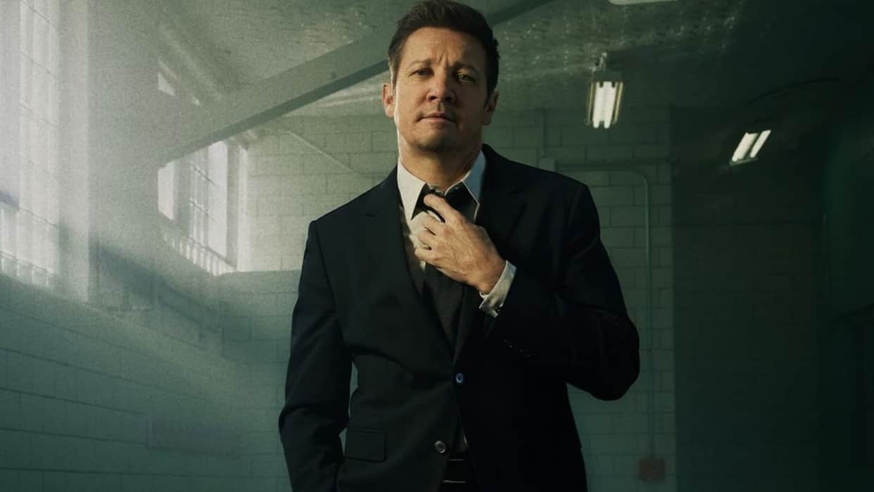 Avengers Star Jeremy Renner Opens Up on Horrific Accident says he could see his left eye with his right eye