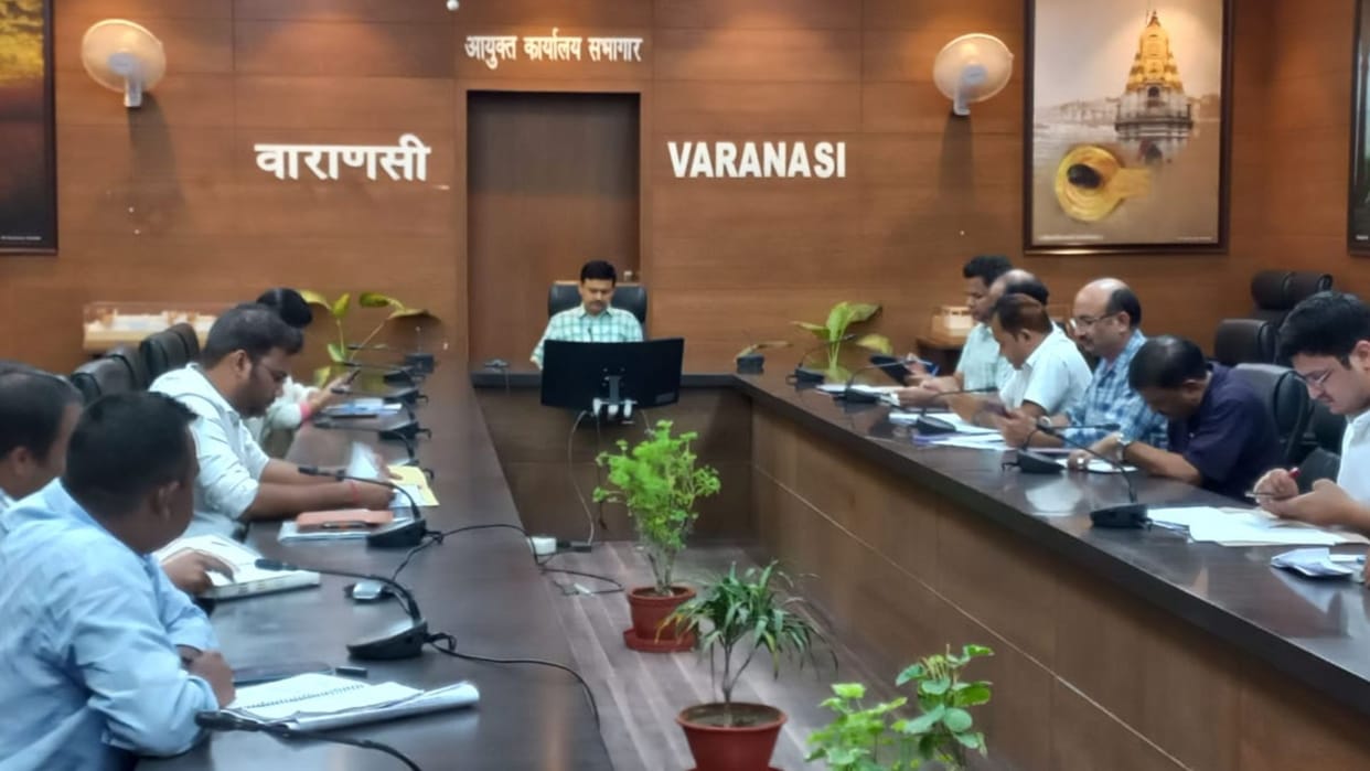 Review of development works in varanasi Commissioner gave orders regarding beneficiary oriented schemes