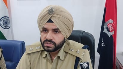 Madhepura News: Transfer and posting of 12 police officers, station heads of 3 police stations on line duty