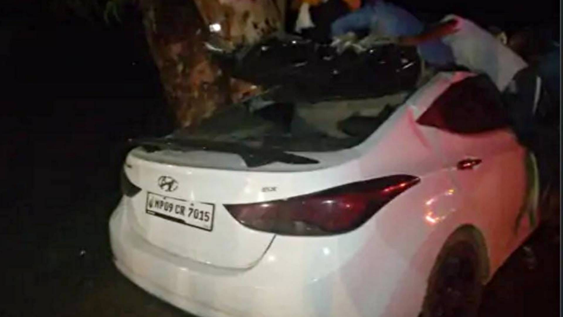 क्षतिग्रस्त कार