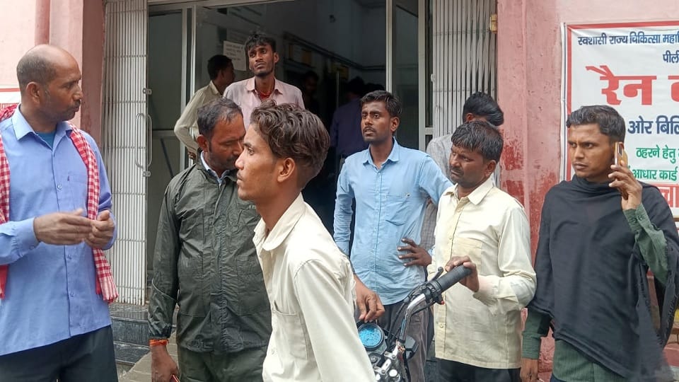 Two including teenager killed, three injured due to lightning in Pilibhit
