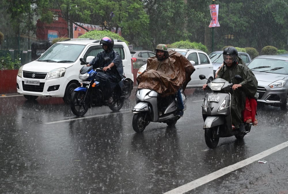 Uttarakhand Weather Update Imd Issues Orange Alert in Seven Districts