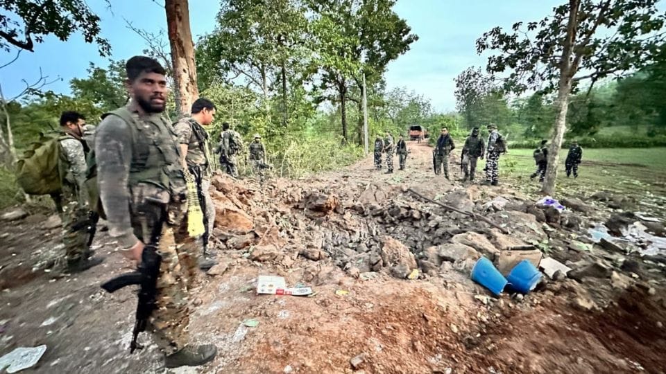 Police arrested six Naxalites involved in Tekalguda blast