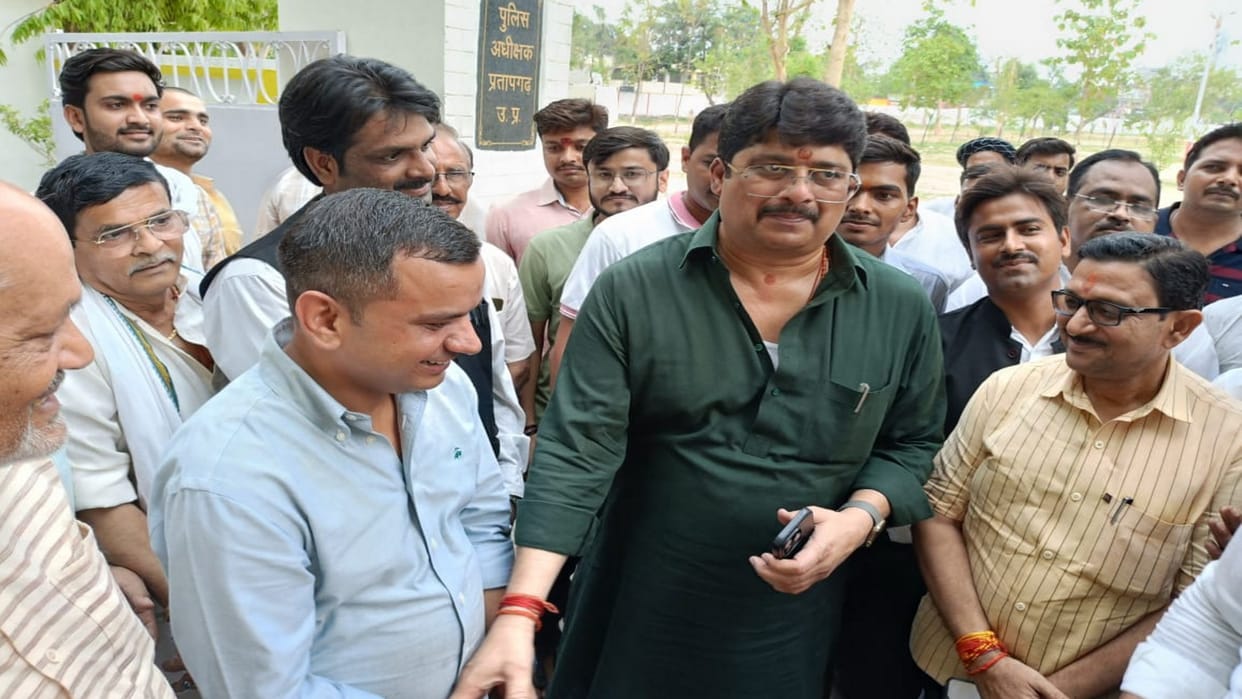 Farewell given to outgoing SP Satpal Antil, Rajabhaiya also arrived