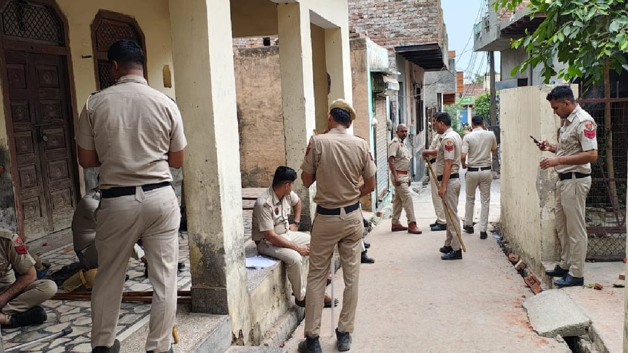 Tension in village due to murder of a young man in Fatehpur Billouch