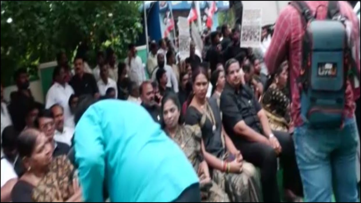 Kallakurichi hooch tragedy AIADMK MLAs hunger strike demands CBI prob news in hindi