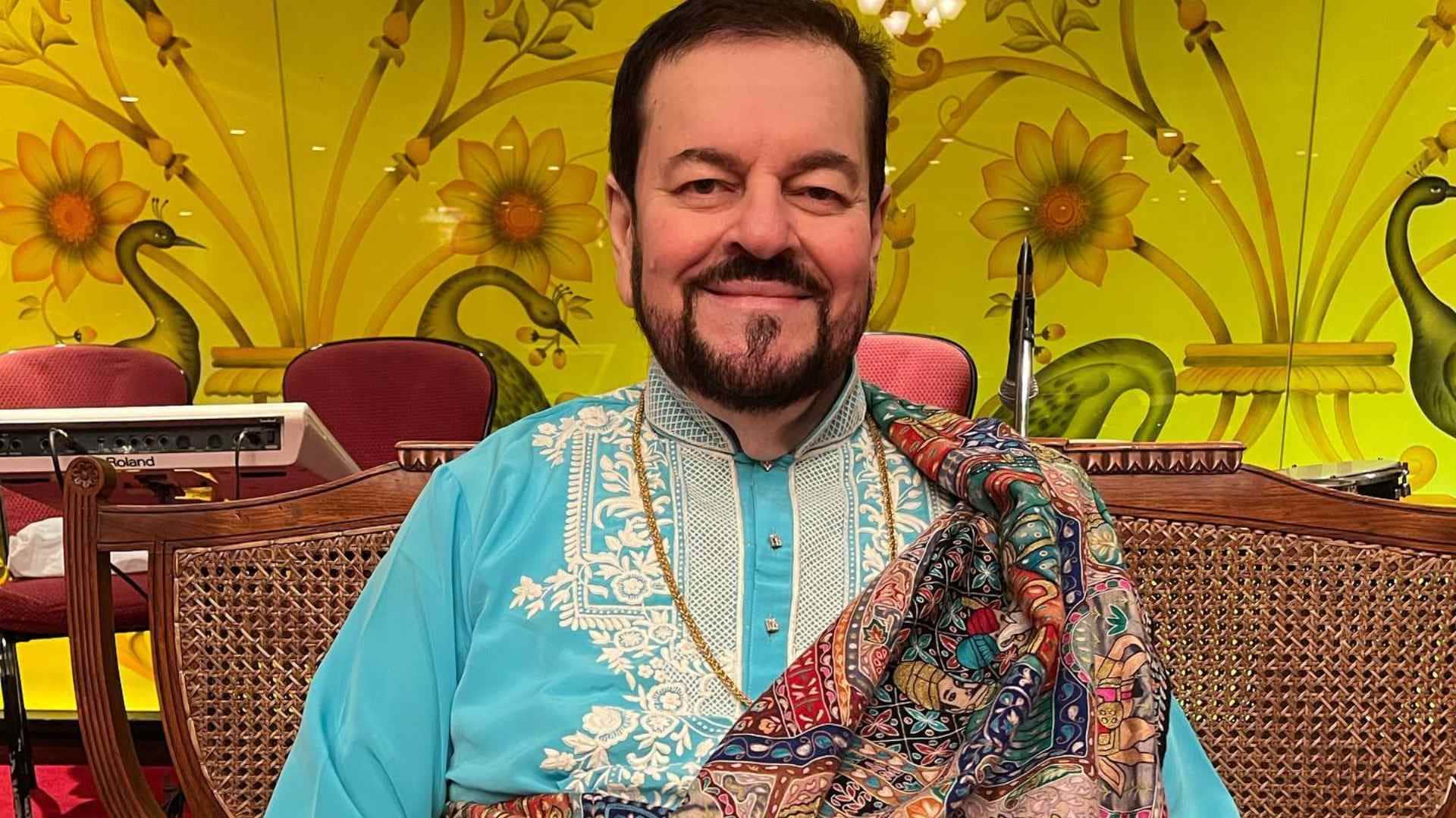 Nitin Mukesh Birthday Know singer career songs personal life and lesser known facts