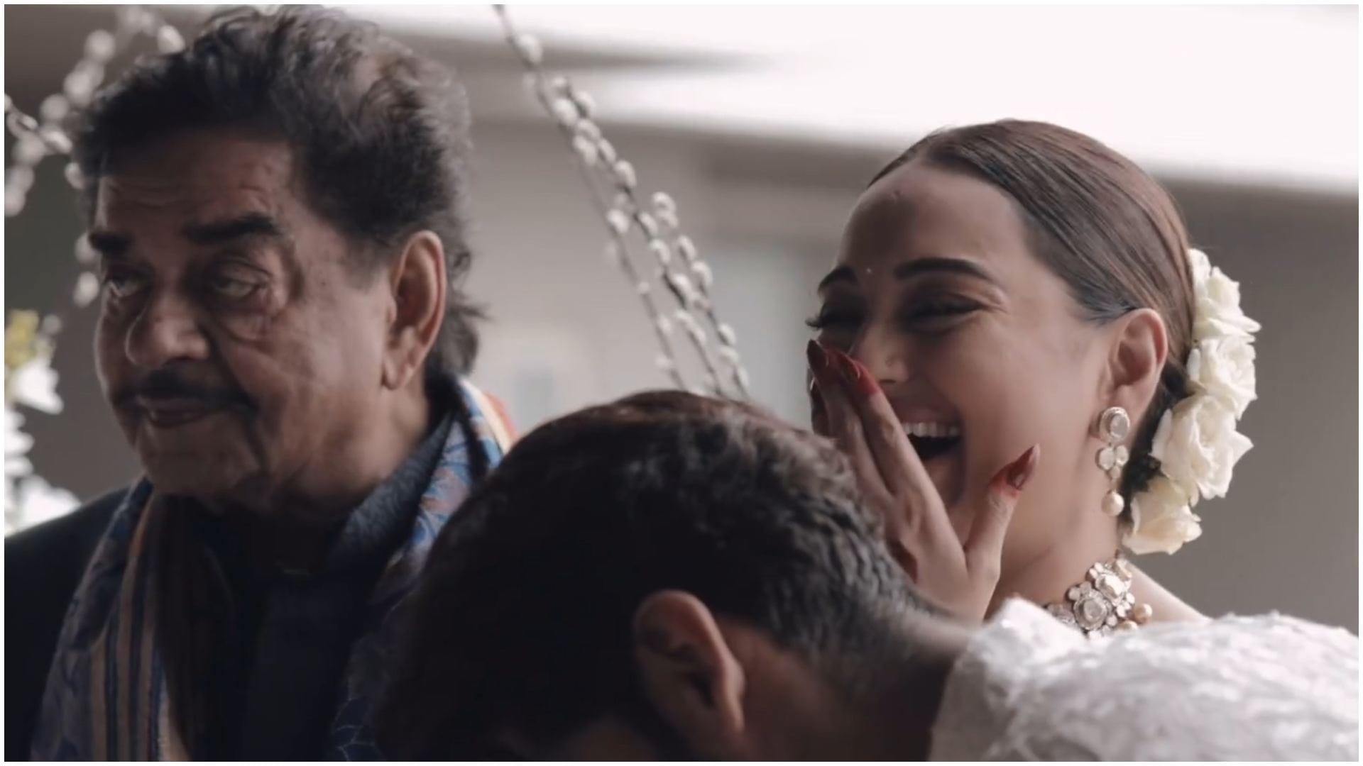 Shatrughan Sinha admited at Kokilaben Hospital for routine checkup Sonakshi Sinha and Zaheer Iqbal visited