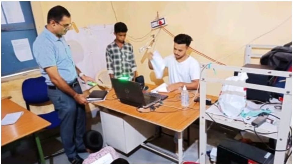 Sirohi: The team of Information Technology-Communication Department inspected 28 Aadhar card centers