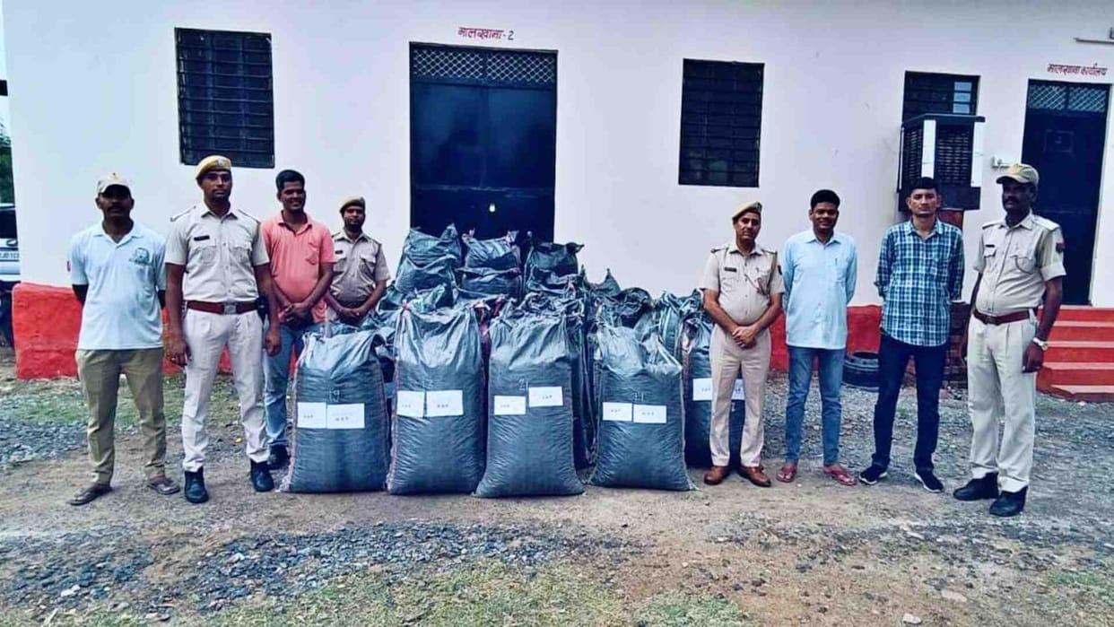 Ajmer News: Police seized 790 kg poppy husk worth Rs 40 lakh in a blockade
