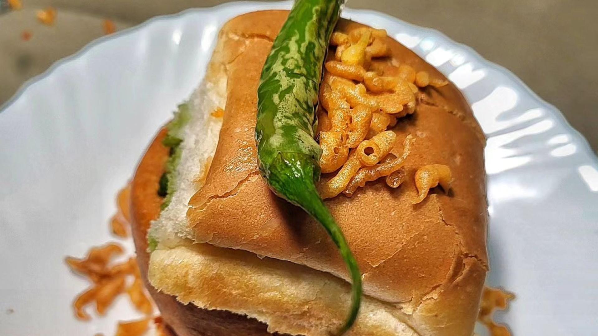 Vada pav Recipe in hindi how to make vada pav at home simple recipe