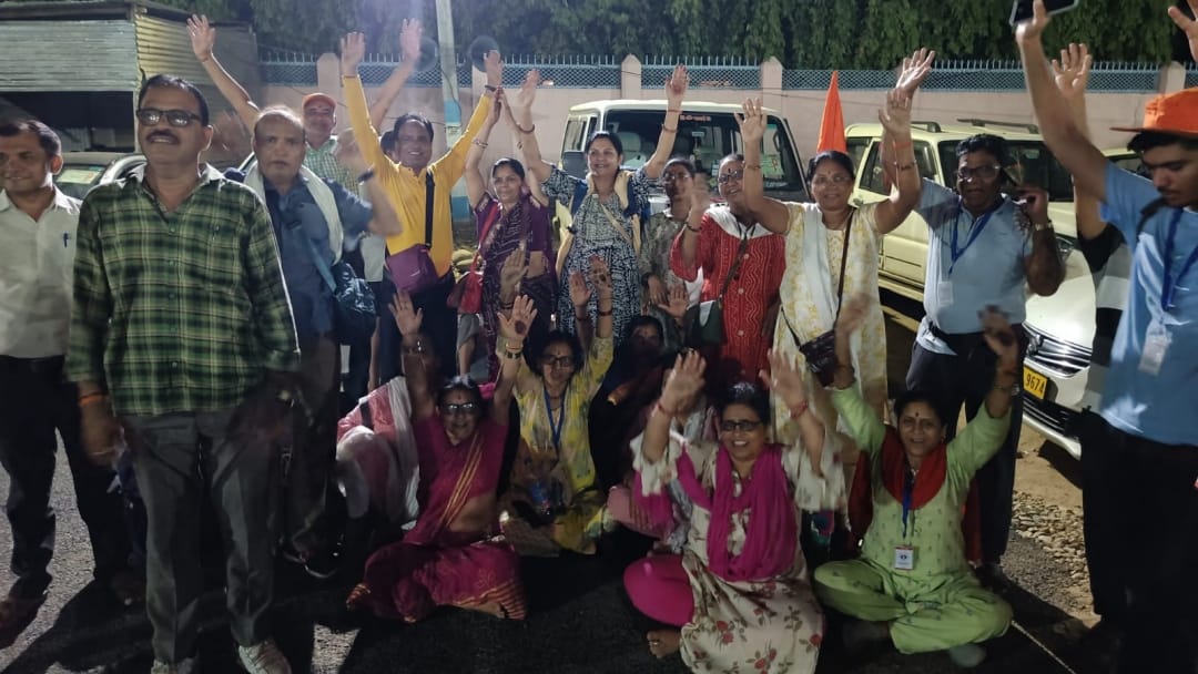 Devotees of Bhole arriving to register for Amarnath Yatra
