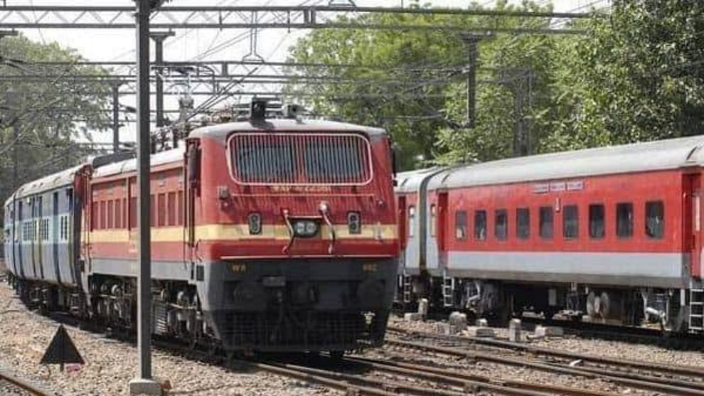 Indian railways cancelled trains from December due to fog