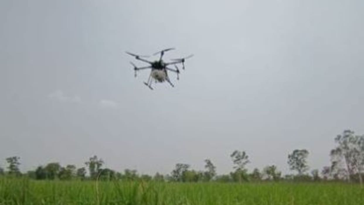 Now drones will extinguish forest fires and also spray crops Uttarakhand News in hindi
