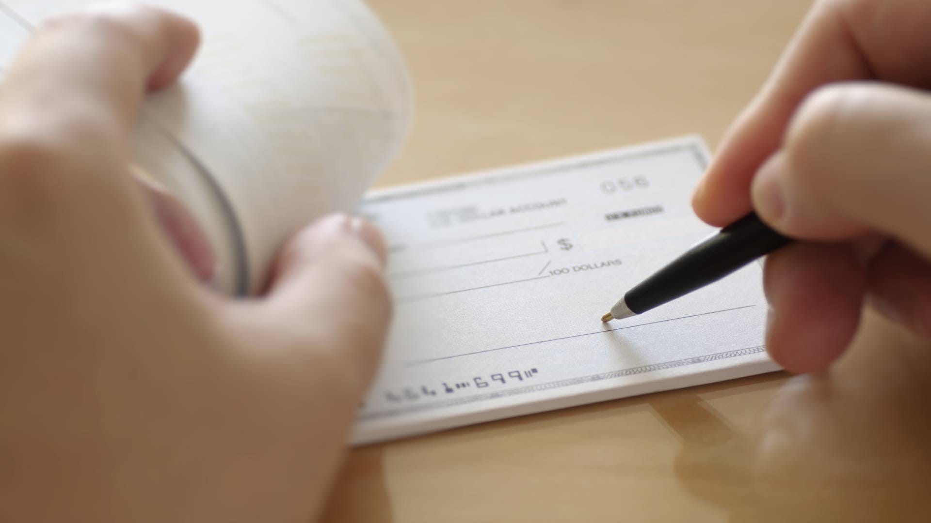 Cheque Tips: Dont forget these things while paying by cheque