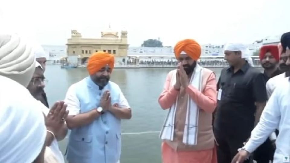 Haryana CM Nayab singh saini visit golden temple in Amritsar