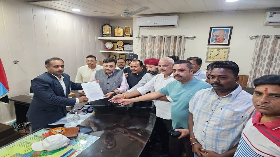 Audio of inspector talking obscenely to a girl goes viral in rudrapur
