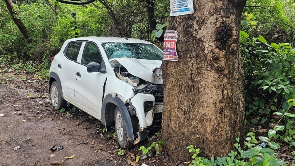A speeding uncontrolled car collides with a tree a young man injured